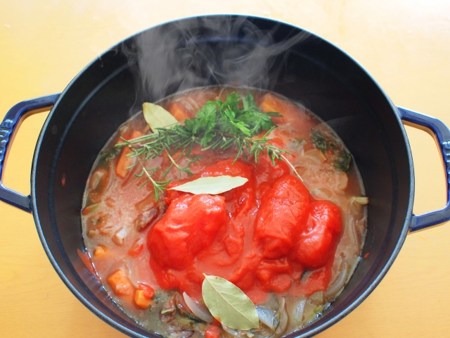 Atsushi 豚肉とトマトのさっぱり鍋